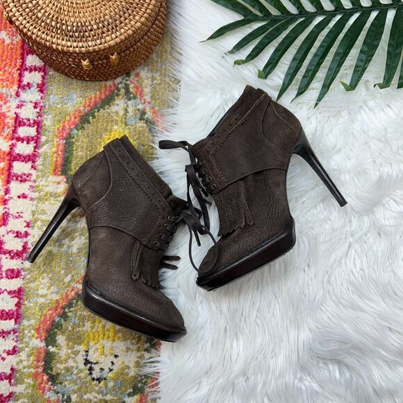 Burberry Designer Brown Preppy Leather Heeled Ankle Boots Booties 36.5 / 6.5 - Picture 1 of 10